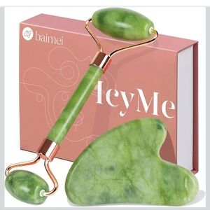 Jade Green Facial Roller and Gua Sha Set